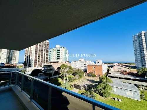 Apartamento 2 Dormitorios Y 2 Baños En Playa Brava