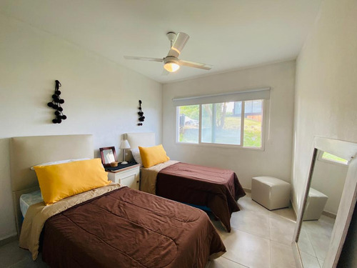 Casa En Venta Costa Esmeralda Barrio Senderos Iii