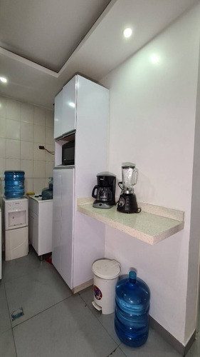 Imagen 9 de 14 de Re/max. Iris Hernandez. Vende Apartamento (73m2). La Trigaleña. Valencia. Codigo 141279