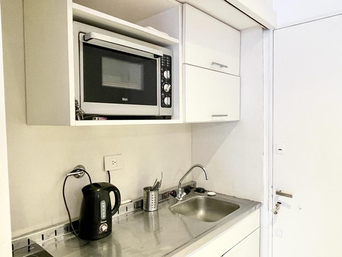 Venta Monoambiente Reciclado Juncal Entre Suipacha Y Esmeralda