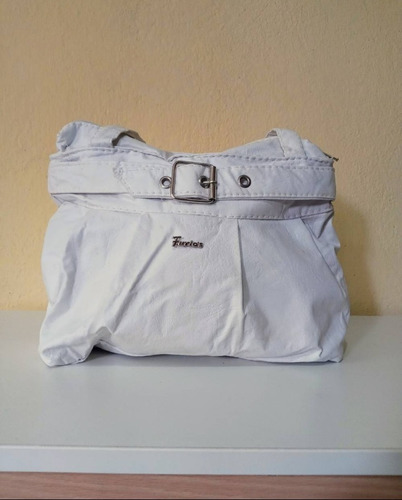 Cartera Blanca Simil Cuero Ecocuero. Nueva