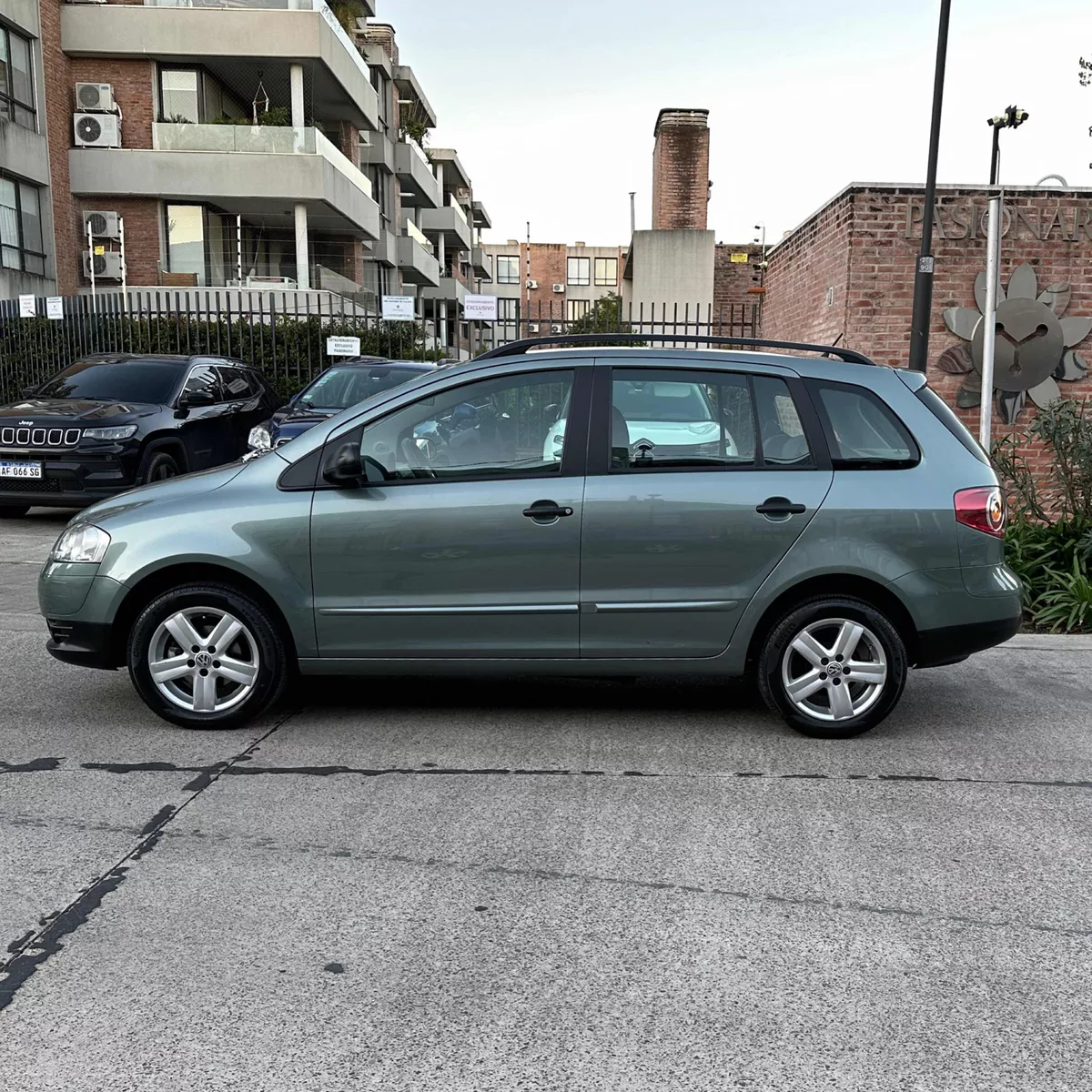 Volkswagen Suran 1.6 I Trendline 90b