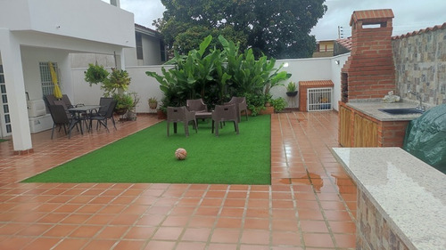 Imagen 28 de 30 de Se Vende Casa En El Trigal Norte Calle Cerrada Atc-825 Angela Betancourt 042125067379 04244900499