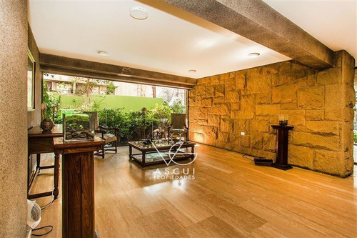 Departamento En Venta De 4 Dorm. En Providencia
