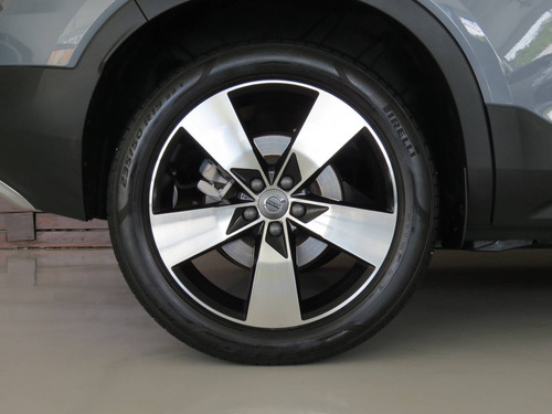 Volvo Xc40 2.0 T5 Gasolina Momentum Awd Geartronic