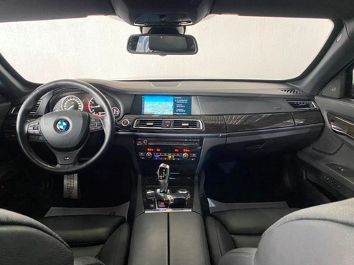 Bmw 750i 4.4 Sedan