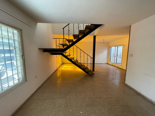 Casa En Venta Alto Alberdi - 3 Dormitorios - Cochera - Escritura Y Planos!