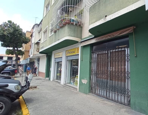 Imagen 1 de 9 de Local En Alquiler En La Av. Principal De Campo Claro