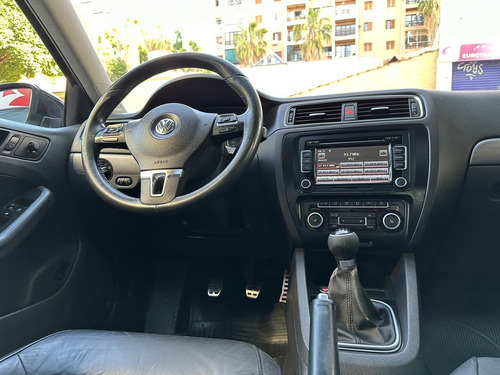 Imagen 5 de 8 de Volkswagen Vento 2.0 T Sportline 200cv (l11) Impecable