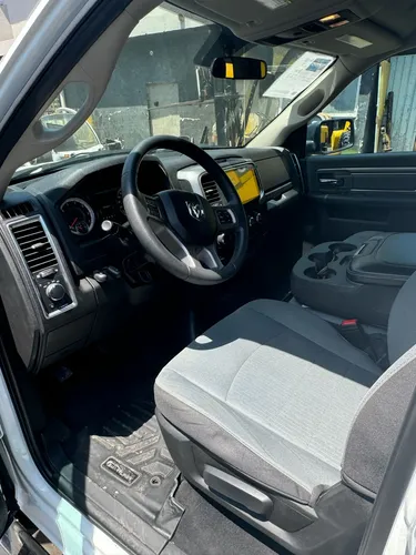 RAM Ram 1500 3.6 Tradesman V6 Crew Cab 4X4