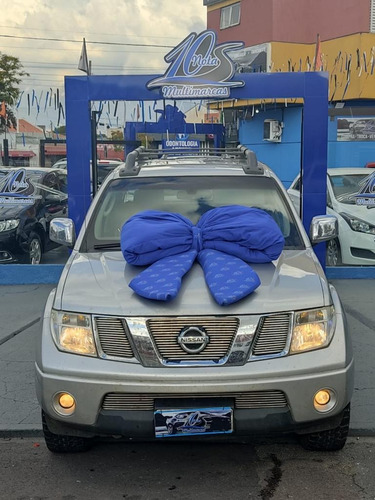 Imagem 2 de 9 de Nissan Frontier Le Cd 4x4 2.5 Tb Diesel Mec.