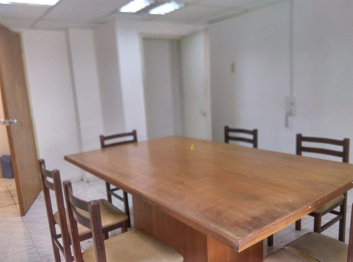 Imagen 4 de 14 de Oficina En Venta Av Urdaneta