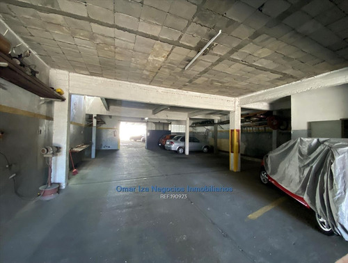 Imagen 4 de 12 de Venta De Parking Funcionando Mas Posibilidad De Apto Nuevo! Cw190923