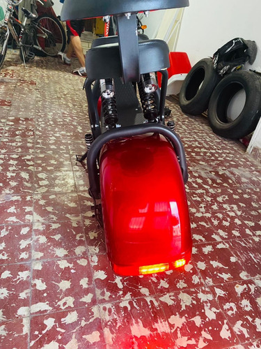 Imagen 4 de 6 de Moto Scooter Electrica