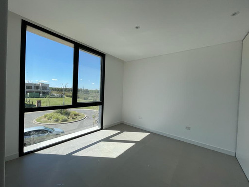 Casa En Venta Puertos Escobar Barrio Araucarias