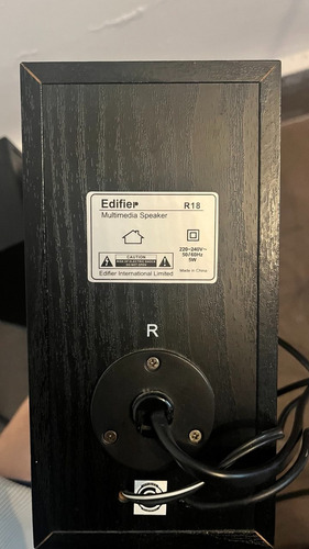 Parlantes Edifier R18 Plateado (Usado)