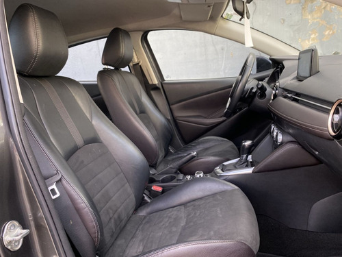 Imagen 16 de 17 de Mazda 2 Grand Touring Hb At 2019 - 1500cc