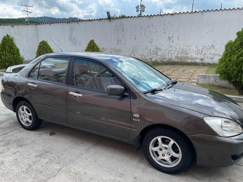 Imagen 3 de 11 de Mitsubishi Lancer Glx 1.6 108mil Km 2015