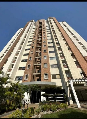 Apartamento En Res. Alameda En La Urb. Los Mangos