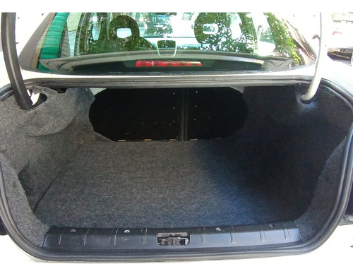 Peugeot 207 1.6 Sedan Feline 106cv