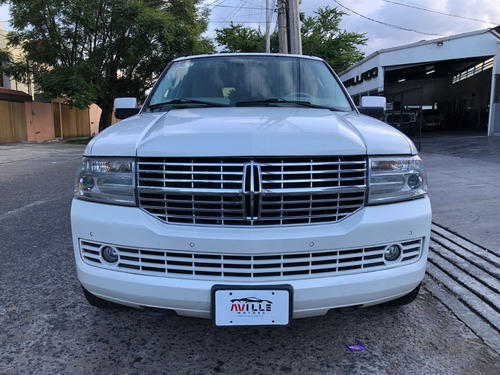 Imagen 2 de 8 de Lincoln Navigator 4x2 2012