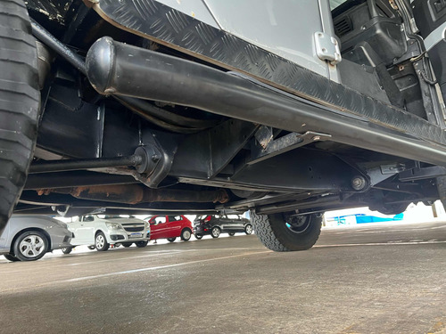 Land Rover Defender 2.5 110 Cstd Black 5p