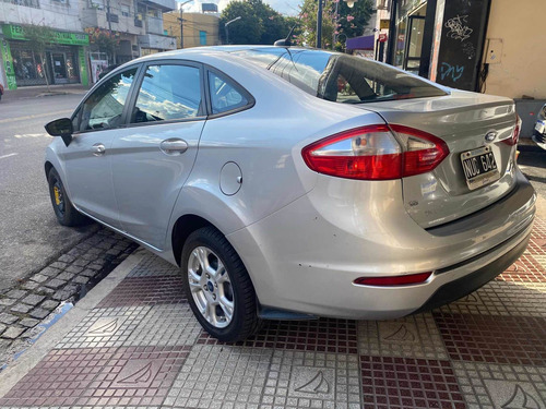 Ford Fiesta Kinetic Design 1.6 Sedan S Plus 2014 Con Gnc