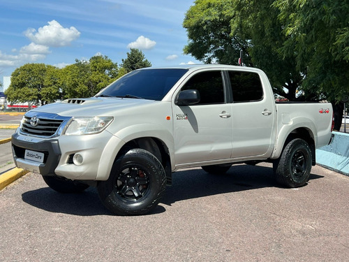 Toyota Hilux 3.0 Cd Sr 171cv 4x4 - C3