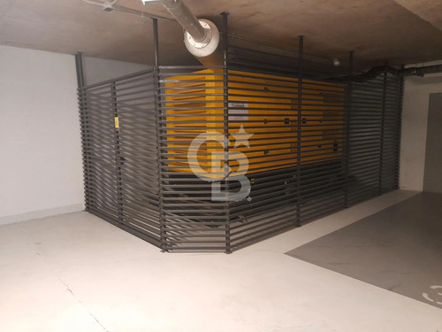 Local Comercial De 52 M2, Metro Manquehue