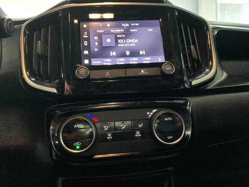 Fiat Strada Volcano 1.3 Flex 8V CD