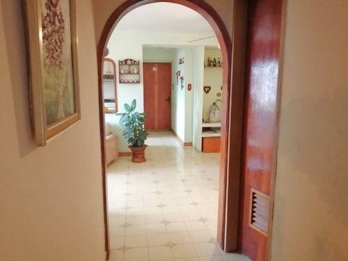 Imagen 3 de 6 de Apartamento En Naguanagua La Paz Foa-1465 Zoraida Araujo 04244574535