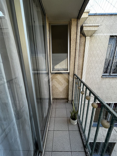 Depto., En Venta De 3 Dorm., 1 Baño, En La Cisterna