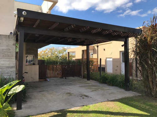 Imagen 3 de 13 de Casa En Venta En Barrio Cerrado Santa Guadalupe