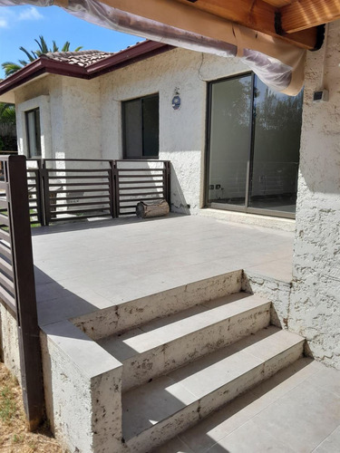 Casa En Arriendo De 4 Dorm. En Quintero