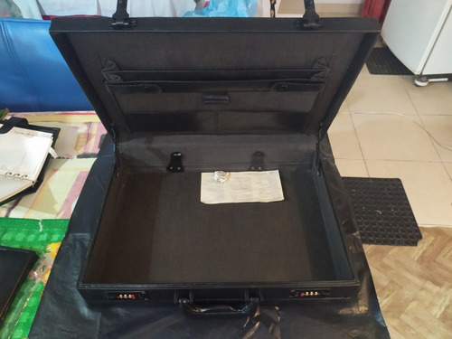 Portafolio De Cuero Rígido