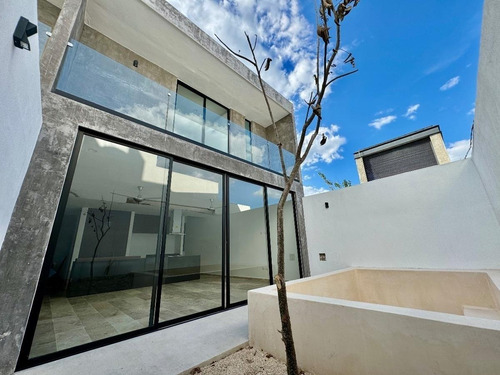 Townhouse En Venta En Temozón Norte En Merida Yucatán.