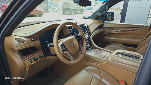 Cadillac Escalade 6.2 Plinum 4x4 At