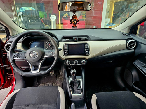 Nissan Versa 1.6 Advance Mt