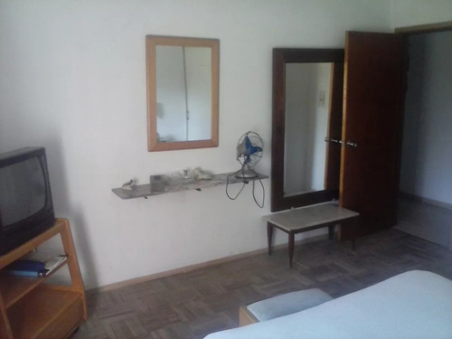 Excelente Y Luminosa Casa. Sólo Está Publicada En Mercado Libre Y No Se Alquila Anual.