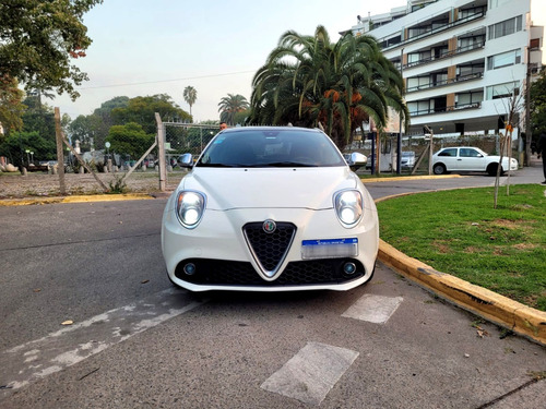 Imagen 8 de 14 de Alfa Romeo Mito