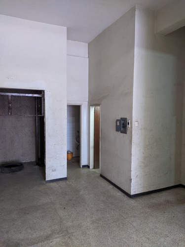 Imagen 4 de 17 de En Venta Productivo Local Horizonte Av. Romulo Gallegos 04123526021