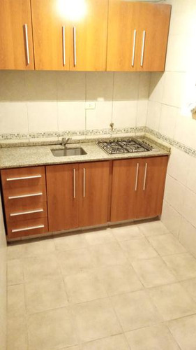 Monoambiente En Alquiler - Recoleta - Riobamba 1100