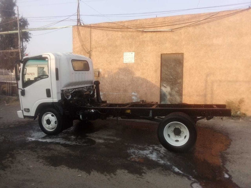 Isuzu Elf 600
