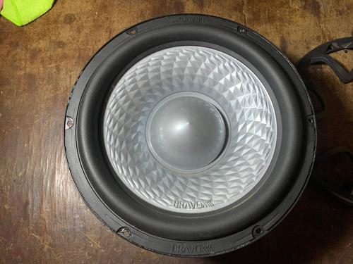 Subwoofer Bravox Uxp12-d4 500w Rms 12 Bobina Dupla 4 Prateado (Usado)