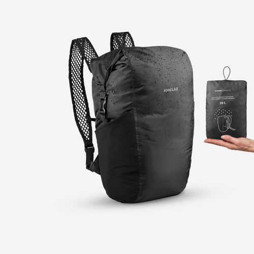 Mochila Compacta Impermeable 20l Trekking T100 Negro Forclaz