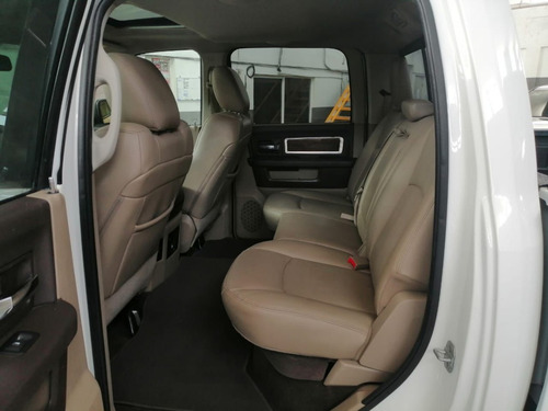 Imagen 11 de 14 de Dodge Ram Laramie 4x4 2012