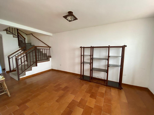 Imagen 3 de 9 de En Venta Casa En Carialinda Naguanagua 04127439408
