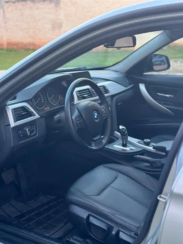BMW Serie 3 2.0 320ia Luxury Line At