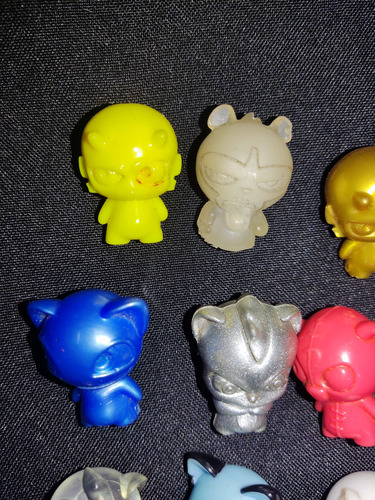 Vuala Colección Figurita Funki Punki Envío Gratis 11 Figuras (Usado)