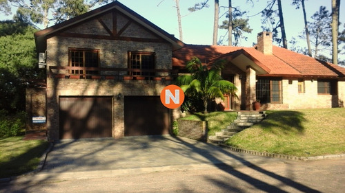 Casa En Venta, Mansa, Punta Del Este, 4 Dormitorios.- Ref: 209613